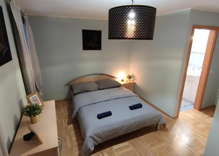 Tartini Square House Fergo