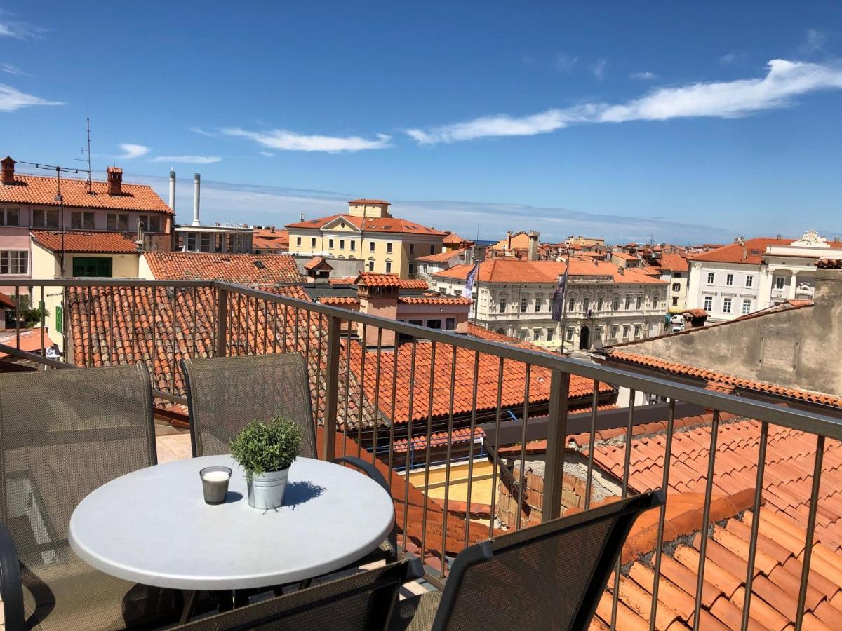 Tartini Square House Fergo *