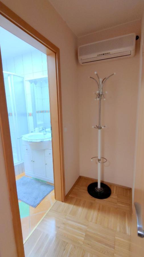 Tartini Square House Fergo Apartment *